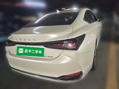 Lexus ES 200 Premium Edition - ფოტო 6