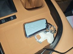 Lexus ES 200 Premium Edition - ფოტო 9