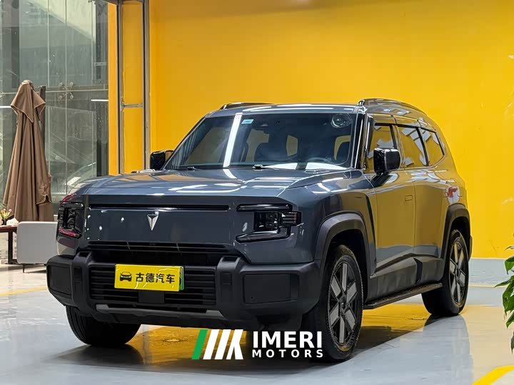 Lynk & Co Dark blue G318 two-wheel drive air suspension version