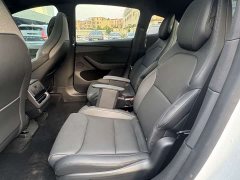 Tesla Model Y L Long Range All-Wheel Drive - ფოტო 13