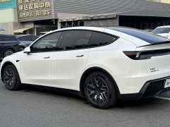 Tesla Model Y L Long Range All-Wheel Drive - ფოტო 5