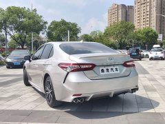 Toyota Camry 2.5S Sharp Edition - ფოტო 6