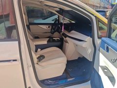 Buick GL8 New Energy Luxe Premium 7-Seater - ფოტო 8