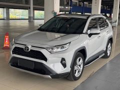 Toyota RAV4 2.0L CVT FWD Fashion Plus Edition - ფოტო 1