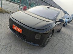 Li Auto i8 Standard Edition - ფოტო 1