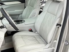 Volvo EM90 2025 Ultra six-seater - ფოტო 3