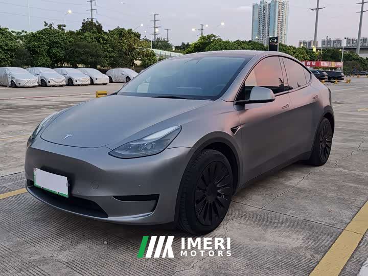 Tesla Model Y Rear-Wheel Drive