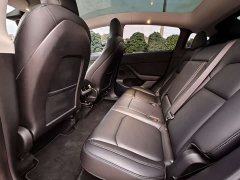 Tesla Model Y Rear-Wheel Drive - ფოტო 11