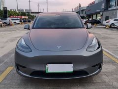 Tesla Model Y Rear-Wheel Drive - ფოტო 3