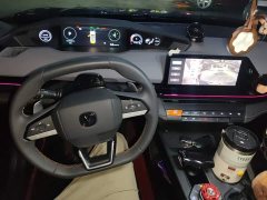 Changan UNI-V 1.5T Deluxe - ფოტო 12