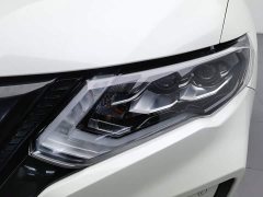 Nissan Qashqai 2.5L CVT 4WD XL ITS 3-Row 7-Seat Luxury Premier Edition - ფოტო 7