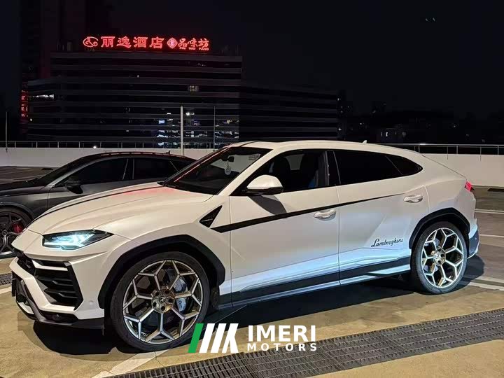 Lamborghini Urus 4.0T V8 - ავტომობილი ჩინეთიდან