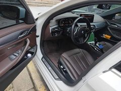 BMW 5 Series Facelift 530Li Premier M Sport Package - ფოტო 17