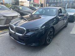 BMW 5 Series 530Li Premier Luxury Package - ფოტო 1