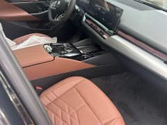 BMW 5 Series 530Li Premier Luxury Package - ფოტო 4