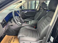 Volkswagen Touareg 3.0TSI Sharp Enjoyment Edition Jet Black Sport Package - ფოტო 7