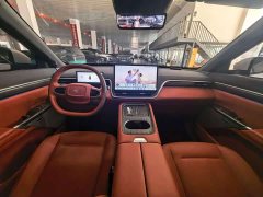 Dongfeng eπ008 636Max Pure Electric 6-Seater - ფოტო 10