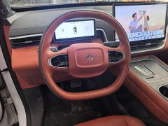 Dongfeng eπ008 636Max Pure Electric 6-Seater - ფოტო 8