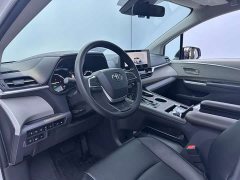 Toyota Gravia 2.5L Hybrid Comfort Edition - ფოტო 7