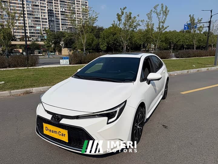 Toyota Corolla 2023 1.8L CVT Luxury - ავტომობილი ჩინეთიდან