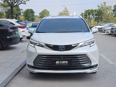 Toyota Sienna 2.5L Hybrid Premium Edition - ფოტო 2