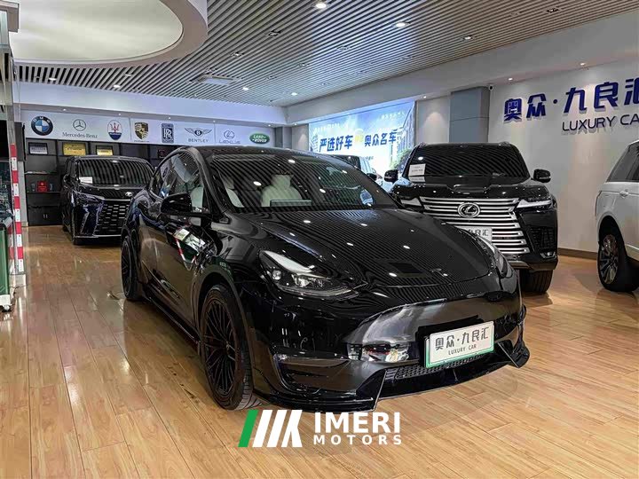 Tesla Model Y Standard Range RWD