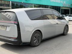 Li Auto Li Xiang MEGA Ultra - ფოტო 7