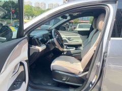 BYD Song Pro New Energy DM-i 71KM Glory Edition Pilot - ფოტო 8