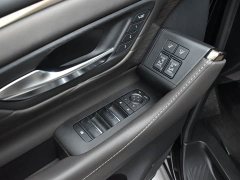 Toyota Vellfire 2024 Crown Hybrid 2.5L Executive Premier Edition - ფოტო 17