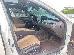 Lexus ES 200 Premium Edition - ფოტო 11