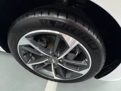 Audi A4L 40 TFSI Life Enjoyment Edition - ფოტო 5