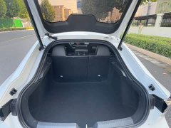 Changan UNI-V 1.5T Premium - ფოტო 10