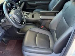 Toyota Sienna 2.5L Hybrid Premium Edition - ფოტო 4