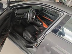 Changan UNI-V 1.5T Premium - ფოტო 2