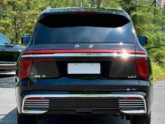 FAW Hongqi Golden Sunflower Guoyao 2022 4.0T Elegant Flagship Edition 6-seater - ფოტო 3