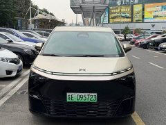 XPeng X9 2024 610 Long Range Max - ფოტო 2
