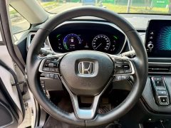 Honda Odyssey 2.0L e:HEV Luxury - ფოტო 10