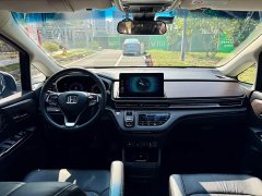Honda Odyssey 2.0L e:HEV Luxury - ფოტო 5