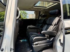 Honda Odyssey 2.0L e:HEV Luxury - ფოტო 6