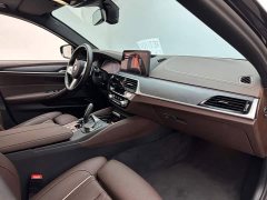 BMW 5 Series 530Li Luxury M Sport Package - ფოტო 11