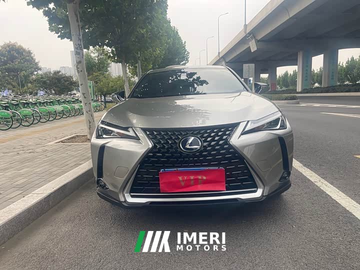 Lexus UX 2022 260h Exploration & Interest Edition - ავტომობილი ჩინეთიდან