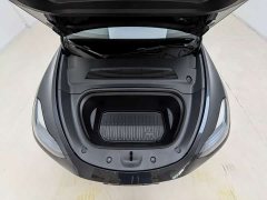 Tesla Model Y 2024 Rear-Wheel Drive - ფოტო 3