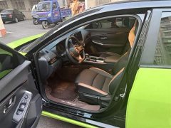 Nissan Sylphy 2023 1.6L CVT Black Gold Edition - ფოტო 4