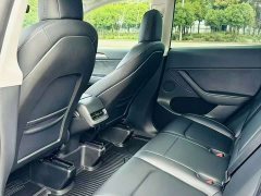 Tesla Model Y Rear-Wheel Drive - ფოტო 9