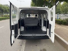 Wuling Yangguang 440km Passenger Vehicle Comfort Edition 6-Seater - ფოტო 7