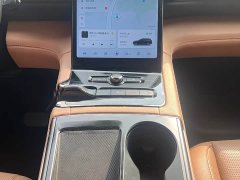NIO ES8 2020 580KM Seven-Seater - ფოტო 10