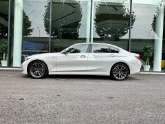 BMW 3 Series 325Li M Sport Package - ფოტო 3
