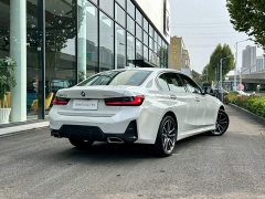 BMW 3 Series 325Li M Sport Package - ფოტო 4