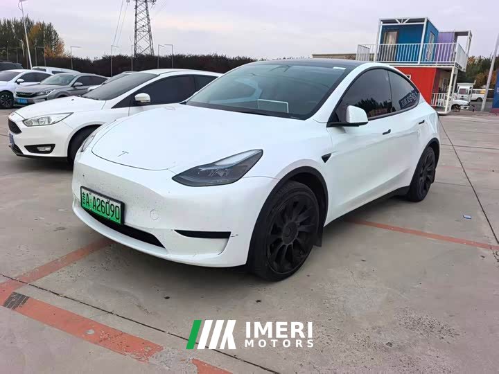 Tesla Model Y Facelift Rear-Wheel Drive