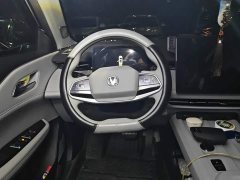 Changan UNI-Z 1.5T Premium Edition - ფოტო 15